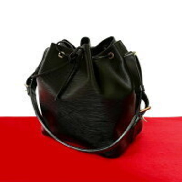 Louis Vuitton Handbags - LOUIS VUITTON Noe Epi Drawstring Shoulder Bag Pochette Noir Black